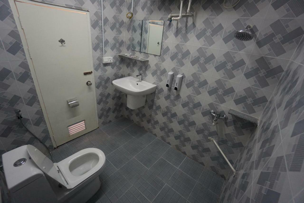 Bagan Vibes Hostel Nyaung-U Екстер'єр фото